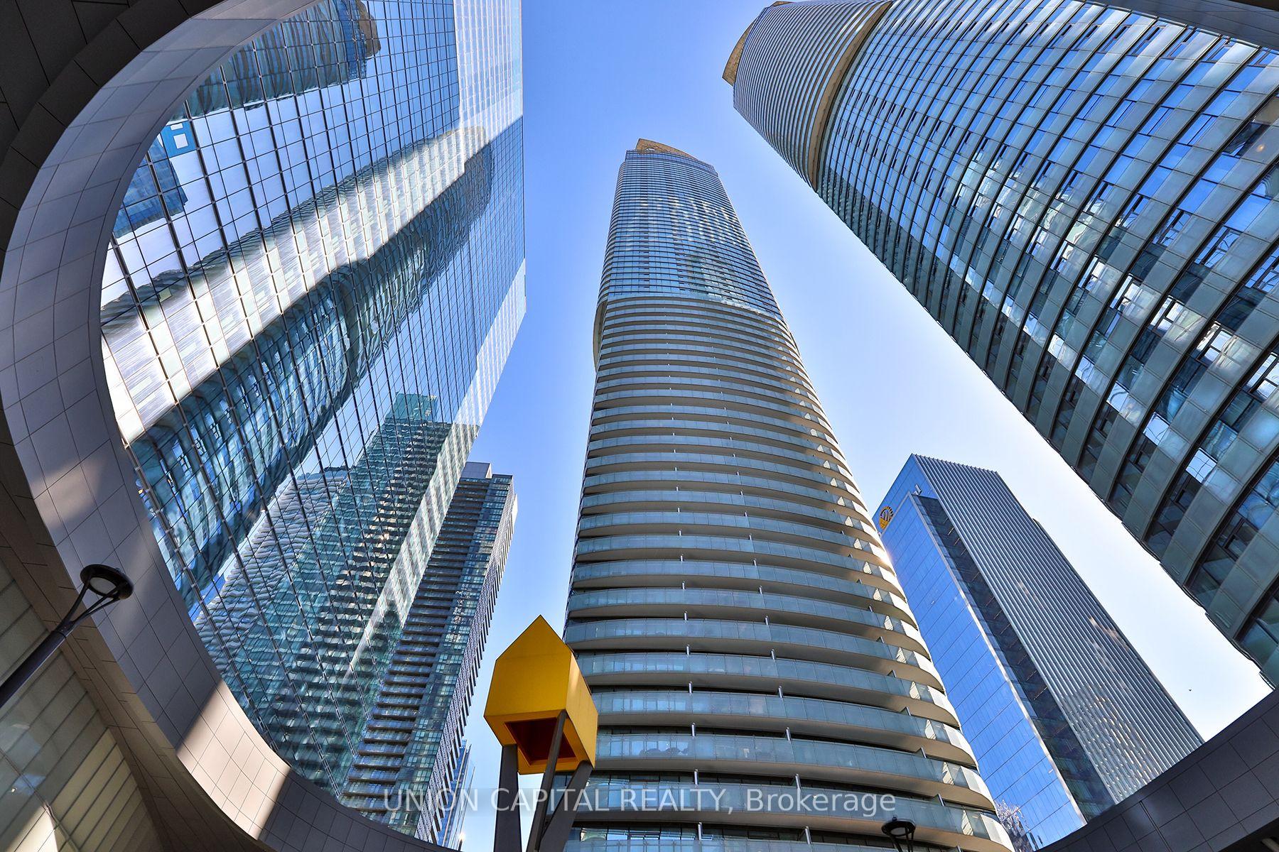 Photo 13 of Unit 3902, 14 York Street, Toronto, Waterfront Communities — HOMEH
