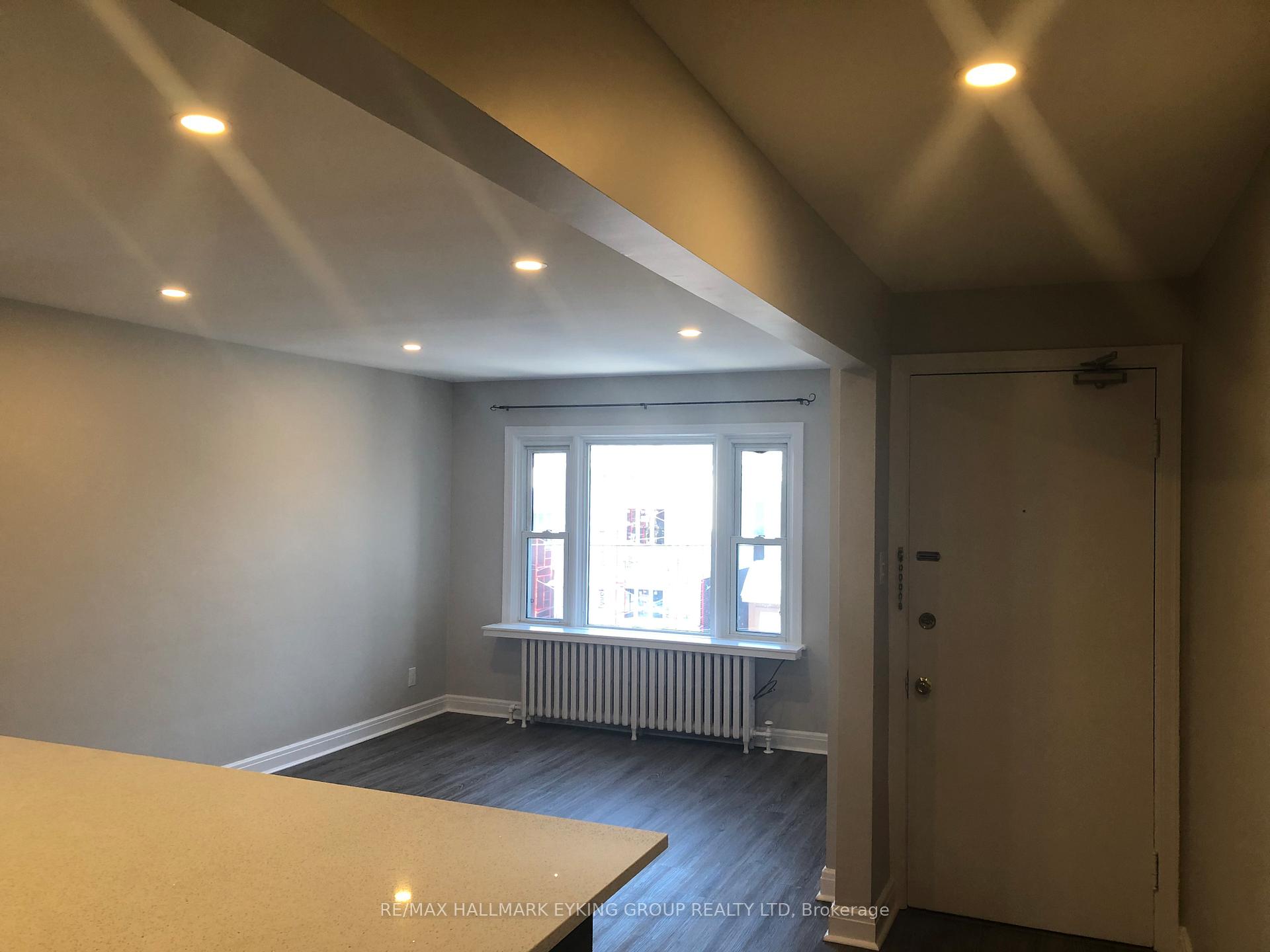 Photo 3 of Unit 4, 131 Hawthorne Avenue, Ottawa, Ottawa East — HOMEH