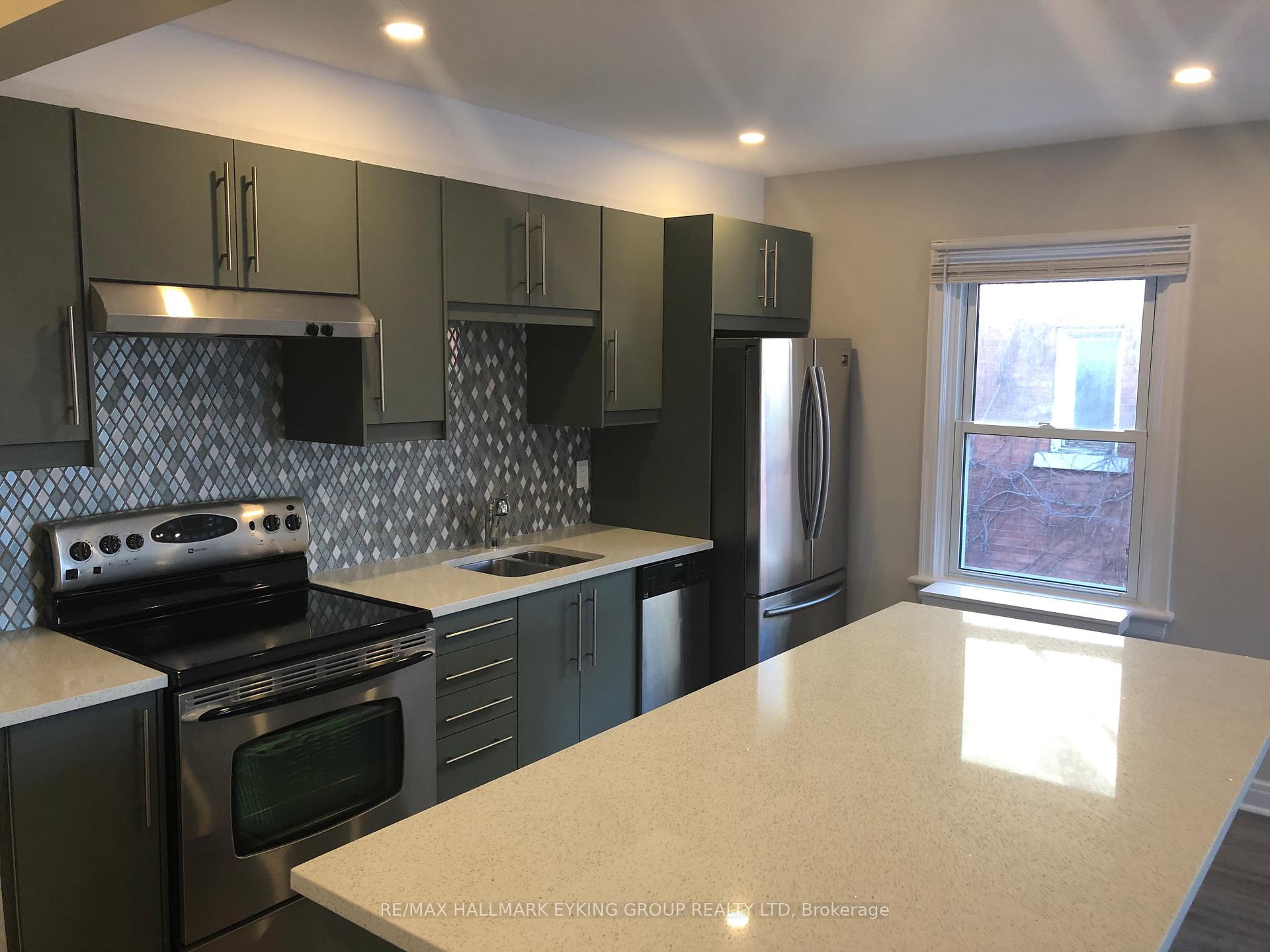Photo 5 of Unit 4, 131 Hawthorne Avenue, Ottawa, Ottawa East — HOMEH