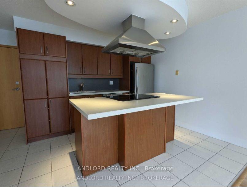 Photo 1 of Unit 1007, 550 Queens Quay W, Toronto, Waterfront Communities — HOMEH
