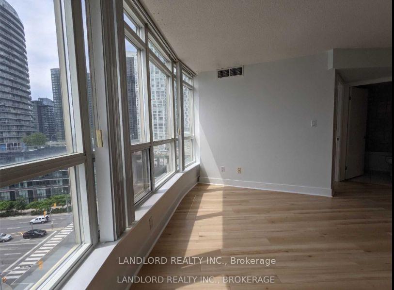 Photo 8 of Unit 1007, 550 Queens Quay W, Toronto, Waterfront Communities — HOMEH