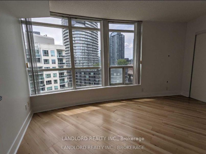 Photo 12 of Unit 1007, 550 Queens Quay W, Toronto, Waterfront Communities — HOMEH