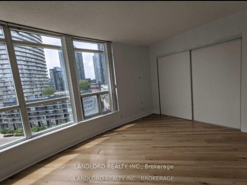 Photo 13 of Unit 1007, 550 Queens Quay W, Toronto, Waterfront Communities — HOMEH
