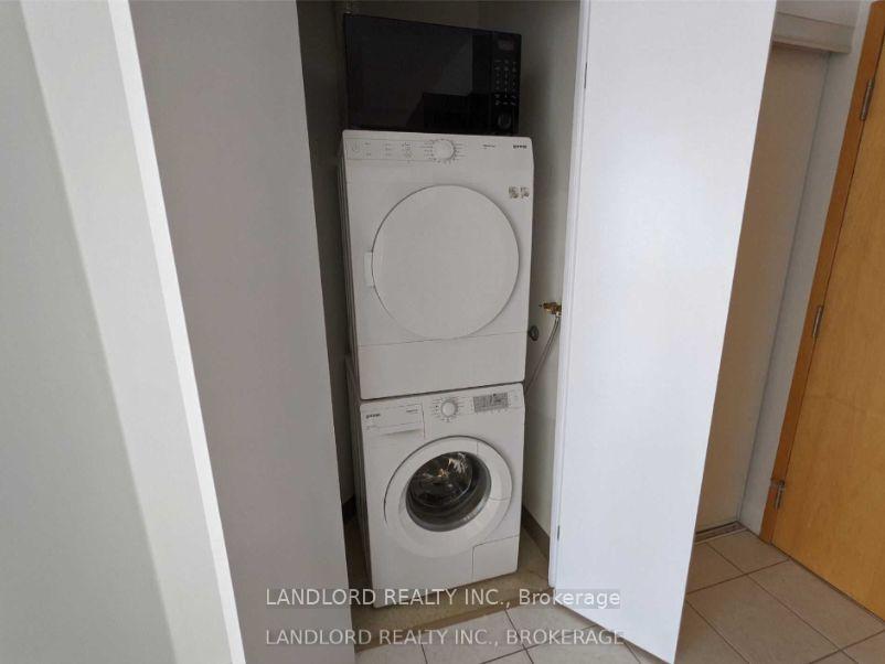 Photo 14 of Unit 1007, 550 Queens Quay W, Toronto, Waterfront Communities — HOMEH