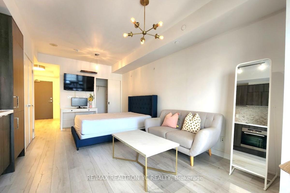 Photo 6 of Unit 1803, 21 Widmer Street, Toronto, Waterfront Communities — HOMEH