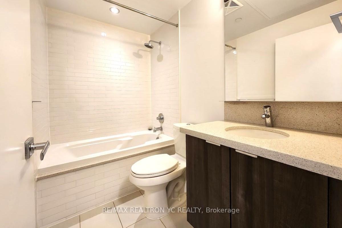 Photo 7 of Unit 1803, 21 Widmer Street, Toronto, Waterfront Communities — HOMEH