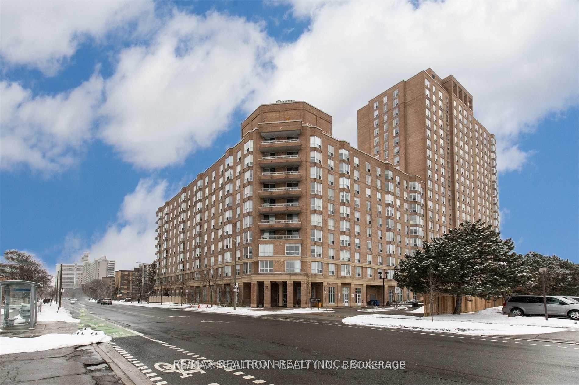 Photo 2 of Unit PH17, 11 Thorncliffe Park Drive, Toronto, Thorncliffe Park — HOMEH