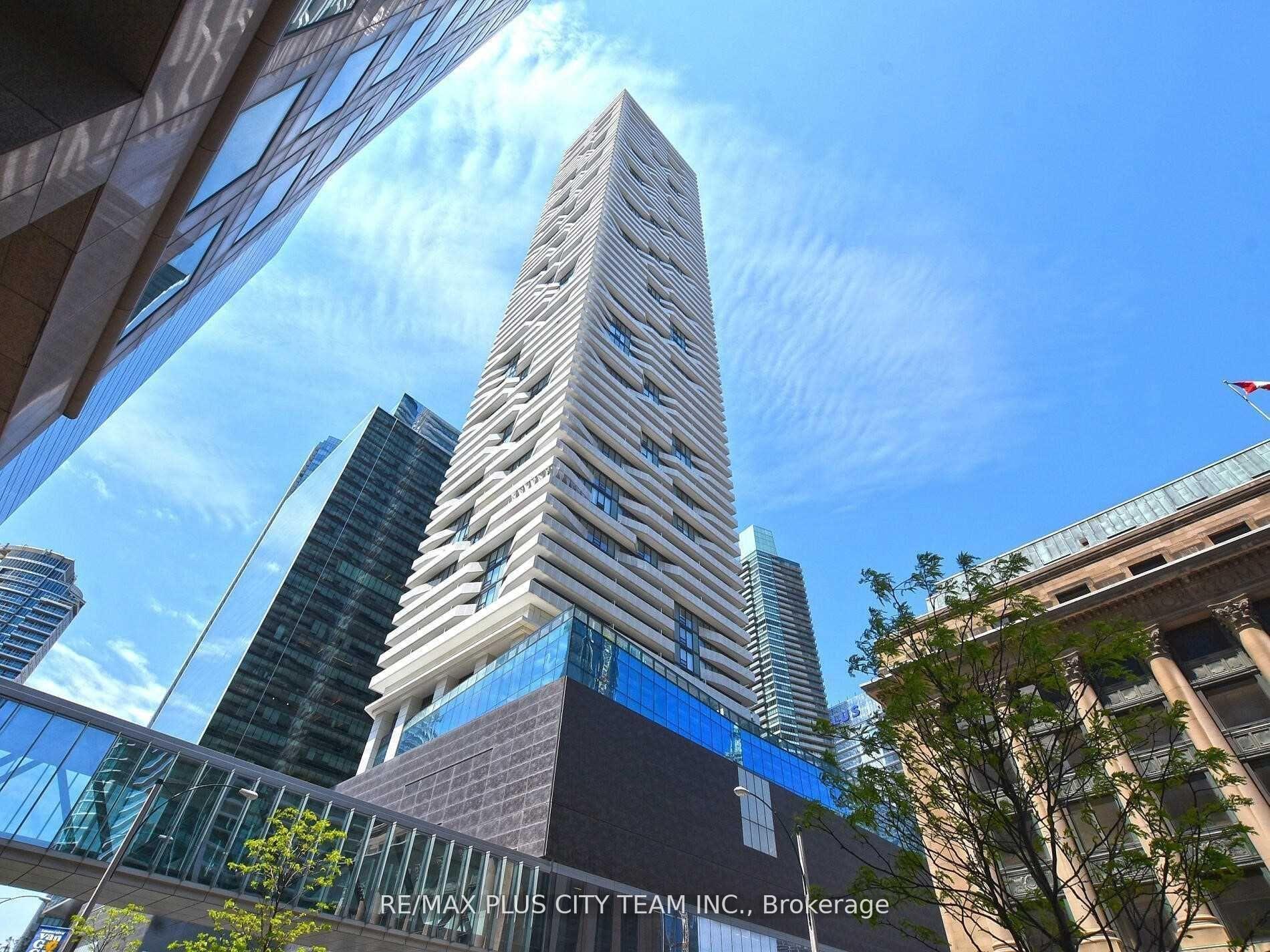 Front of Unit 4708, 88 Harbour Street