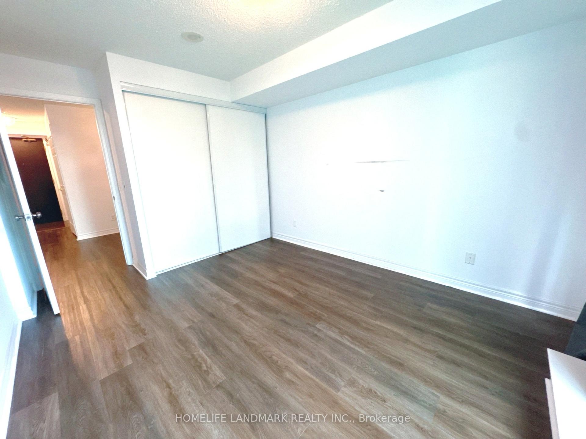 Photo 11 of Unit 703, 30 Grand Trunk Crescent, Toronto, Waterfront Communities — HOMEH