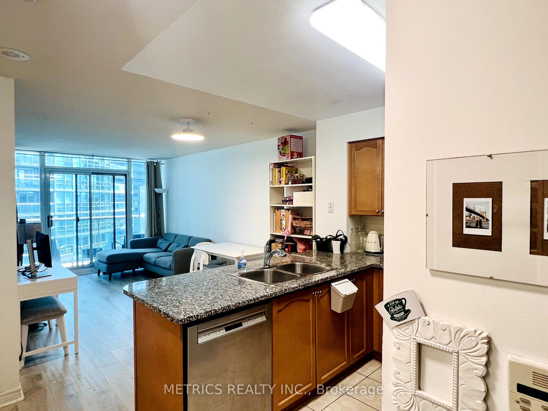 Photo 4 of Unit 1902, 51 Lower Simcoe Street, Toronto, Waterfront Communities — HOMEH
