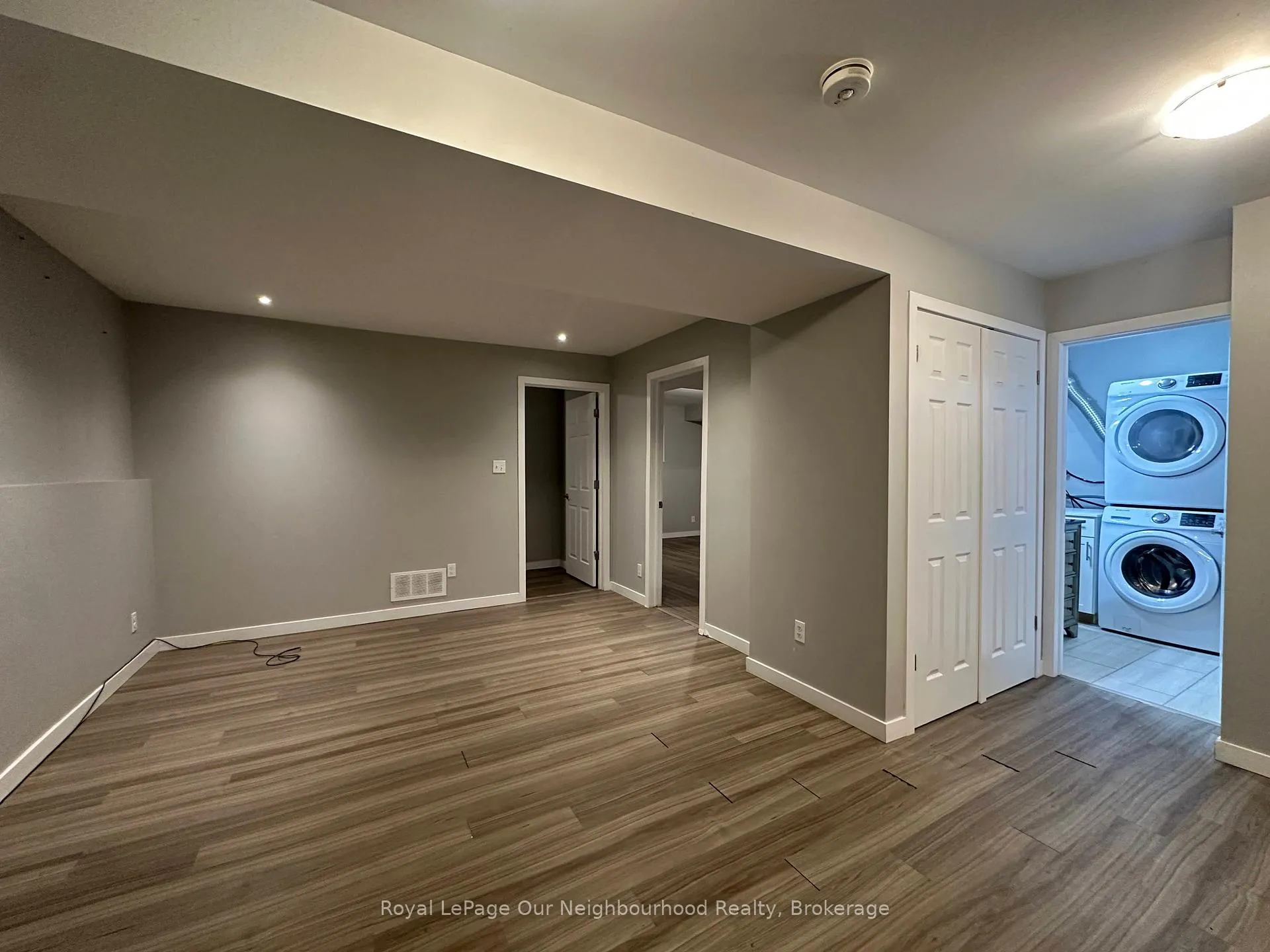 Photo 11 of Unit 2, 26 Hartsfield Drive, Clarington, Courtice — HOMEH
