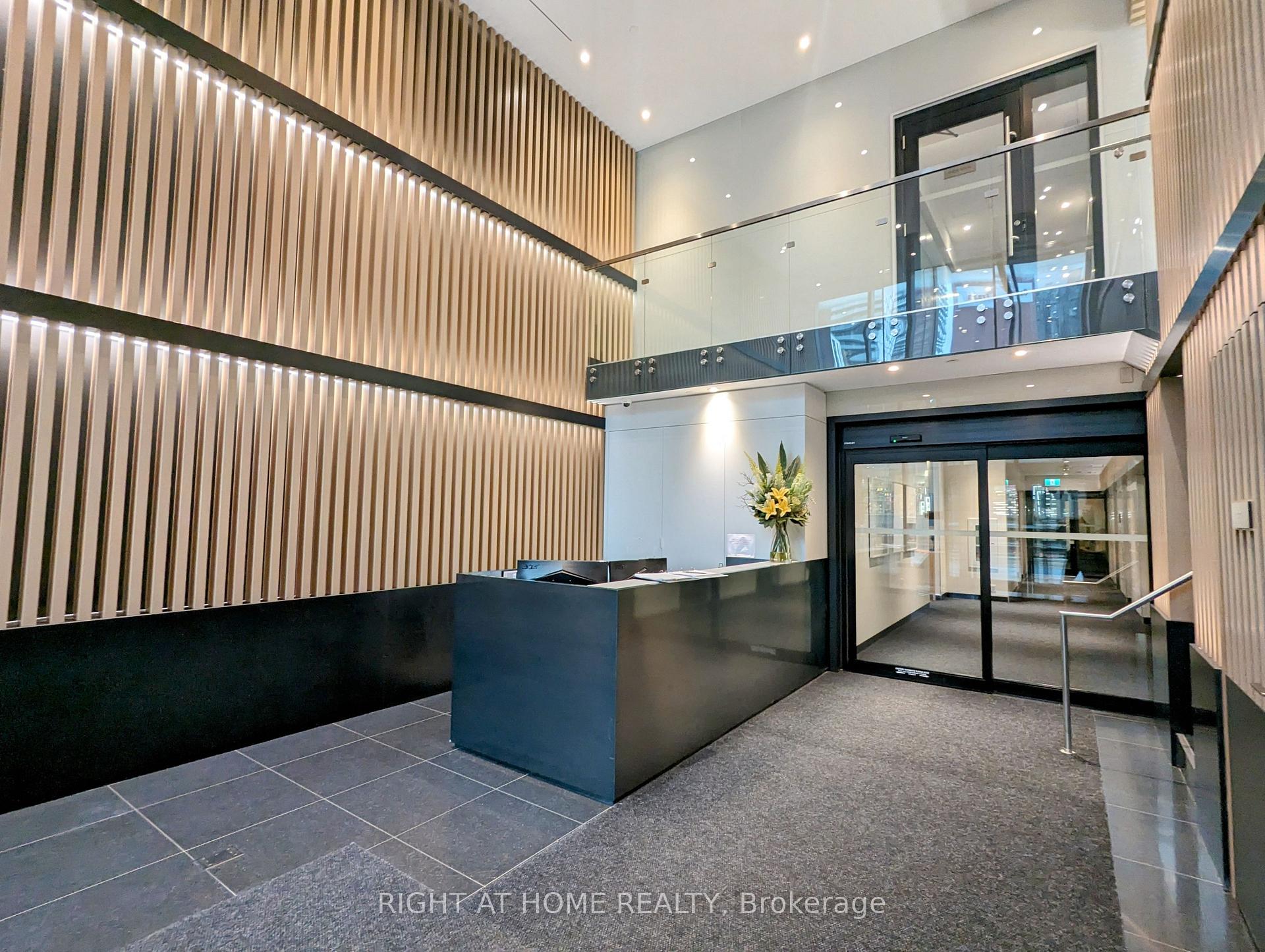 Photo 3 of Unit 3208, 357 King Street W, Toronto, Waterfront Communities — HOMEH