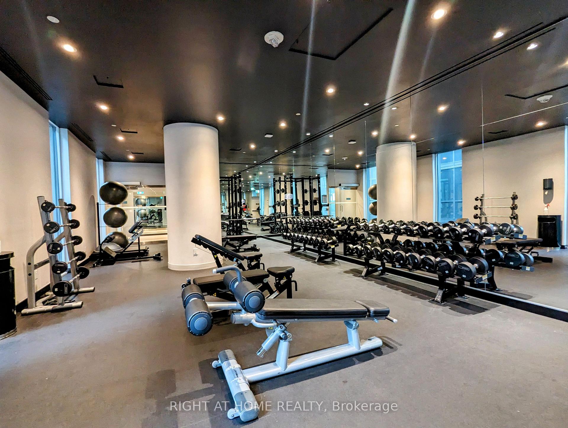 Photo 32 of Unit 3208, 357 King Street W, Toronto, Waterfront Communities — HOMEH