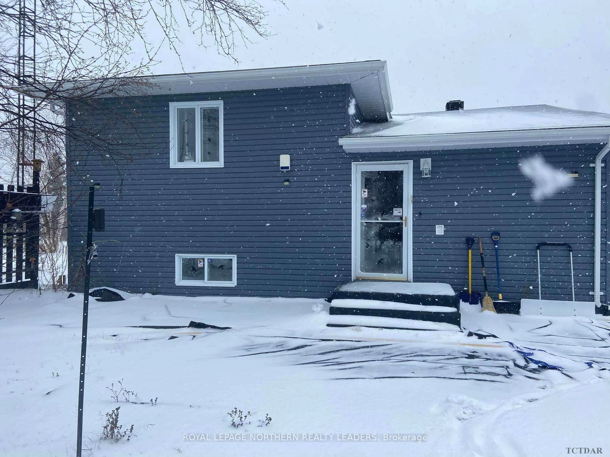 Photo 38 of 1110 Highway 652, Cochrane — HOMEH