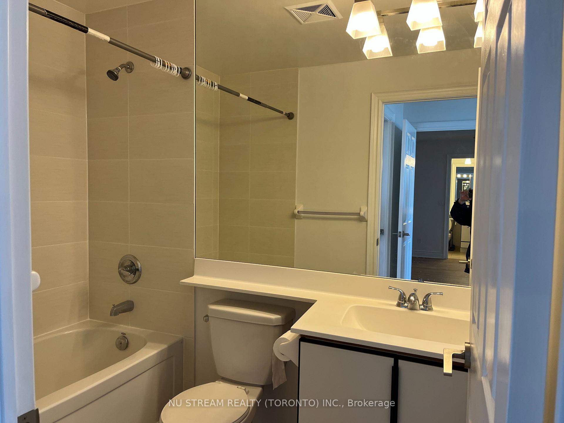 Photo 6 of Unit 1651, 23 Cox Boulevard, Markham, Unionville — HOMEH