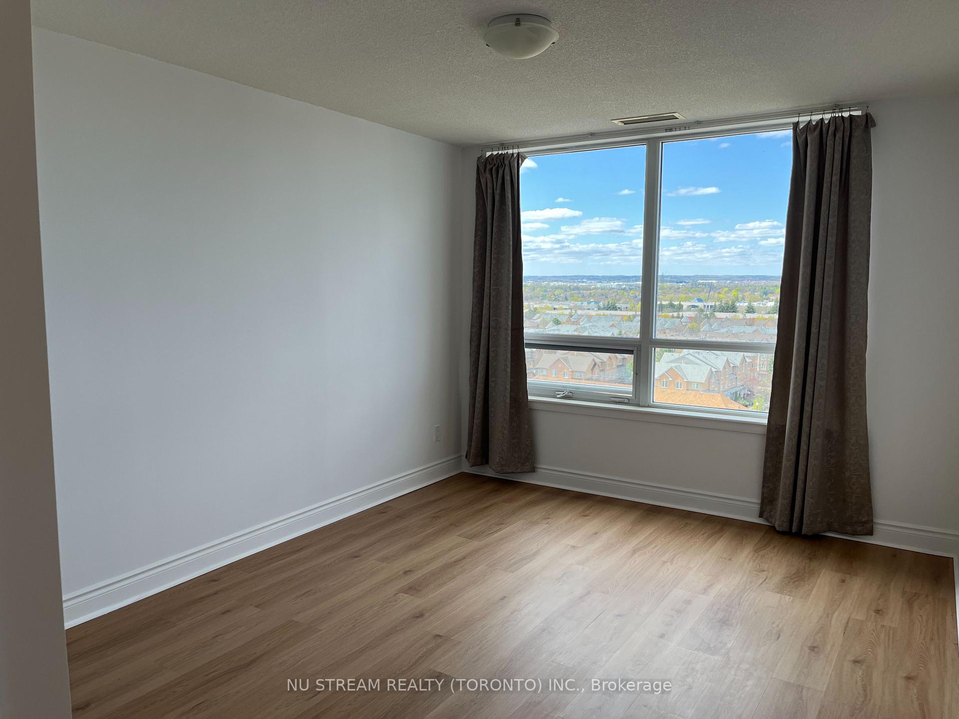 Photo 8 of Unit 1651, 23 Cox Boulevard, Markham, Unionville — HOMEH