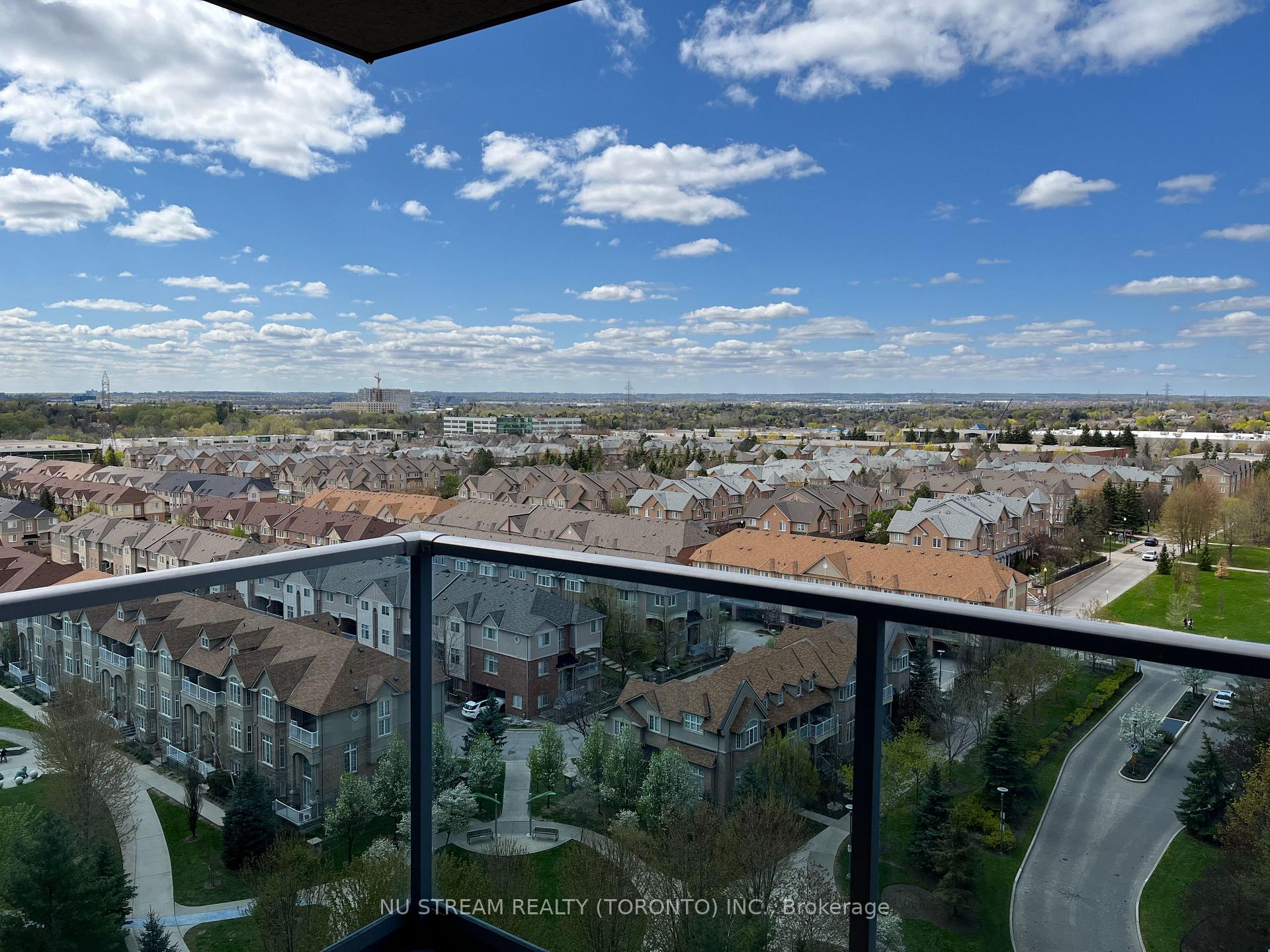 Photo 11 of Unit 1651, 23 Cox Boulevard, Markham, Unionville — HOMEH