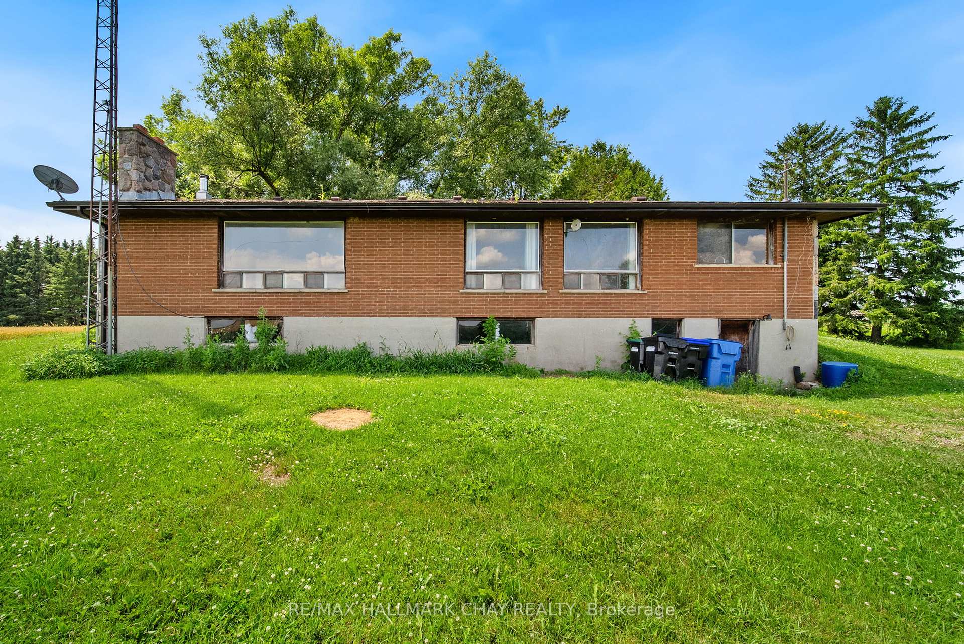 Photo 9 of 2247 15/16 Sdrd S Sunn, Clearview, Rural Clearview — HOMEH