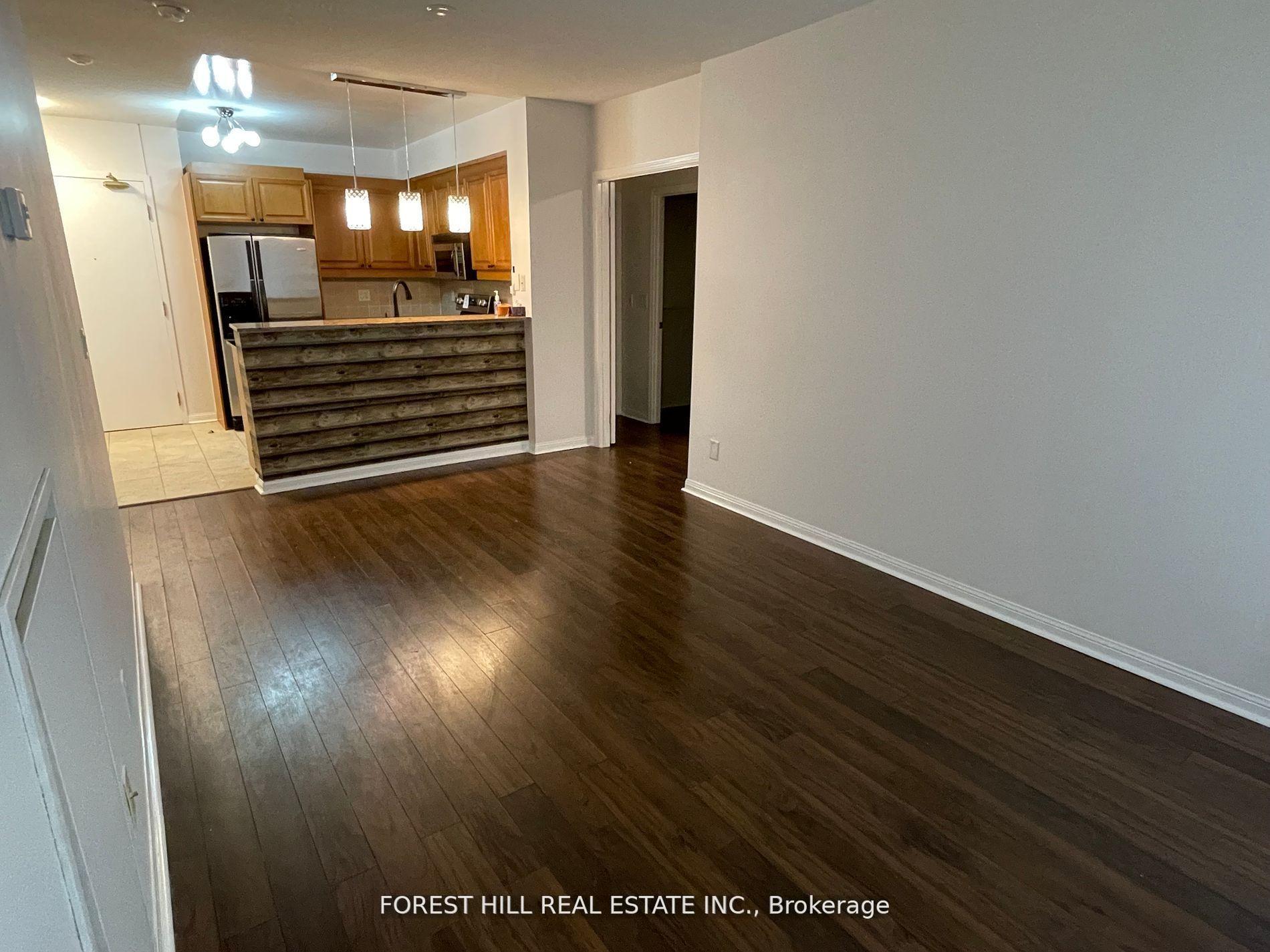 Photo 7 of Unit 207, 1801 Bayview Avenue, Toronto, Leaside — HOMEH