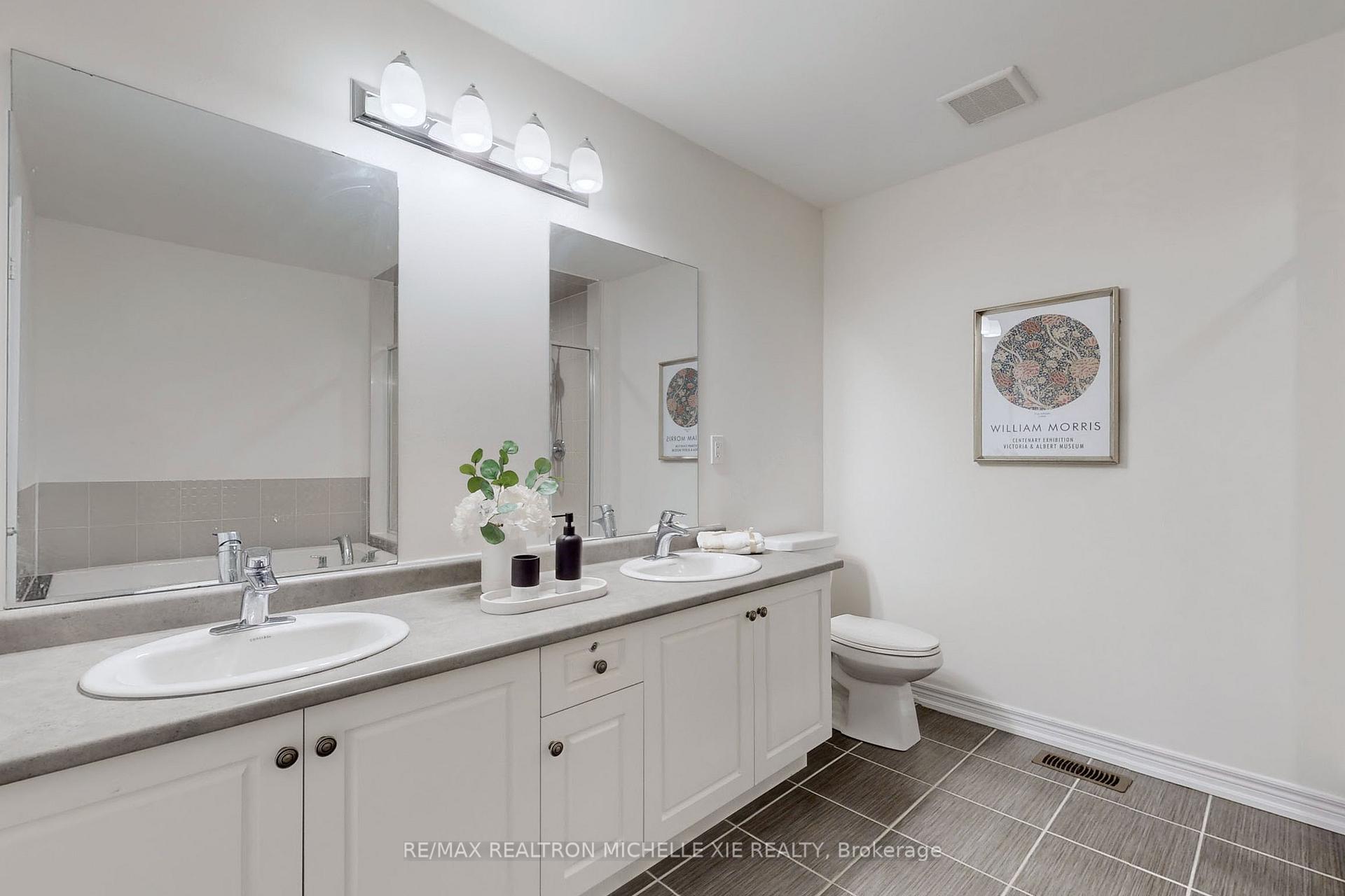 Photo 22 of 159 Badgerow Way, Aurora, Rural Aurora — HOMEH
