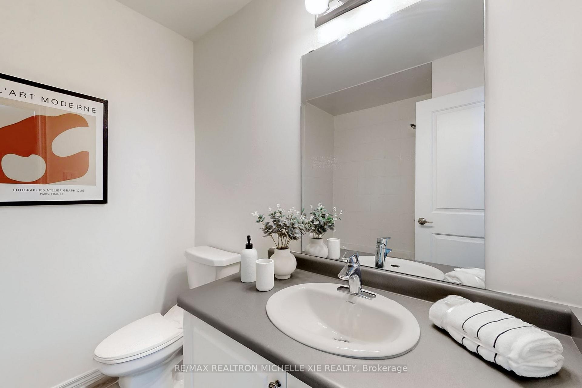 Photo 25 of 159 Badgerow Way, Aurora, Rural Aurora — HOMEH