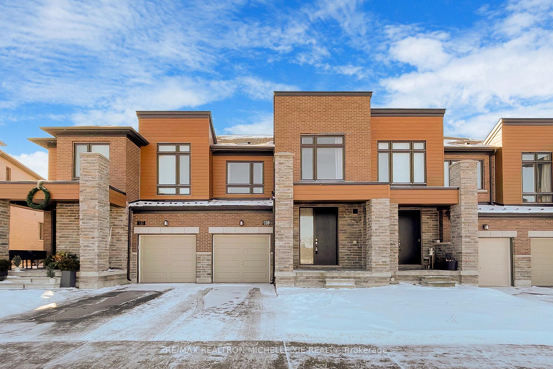 Photo 29 of 159 Badgerow Way, Aurora, Rural Aurora — HOMEH