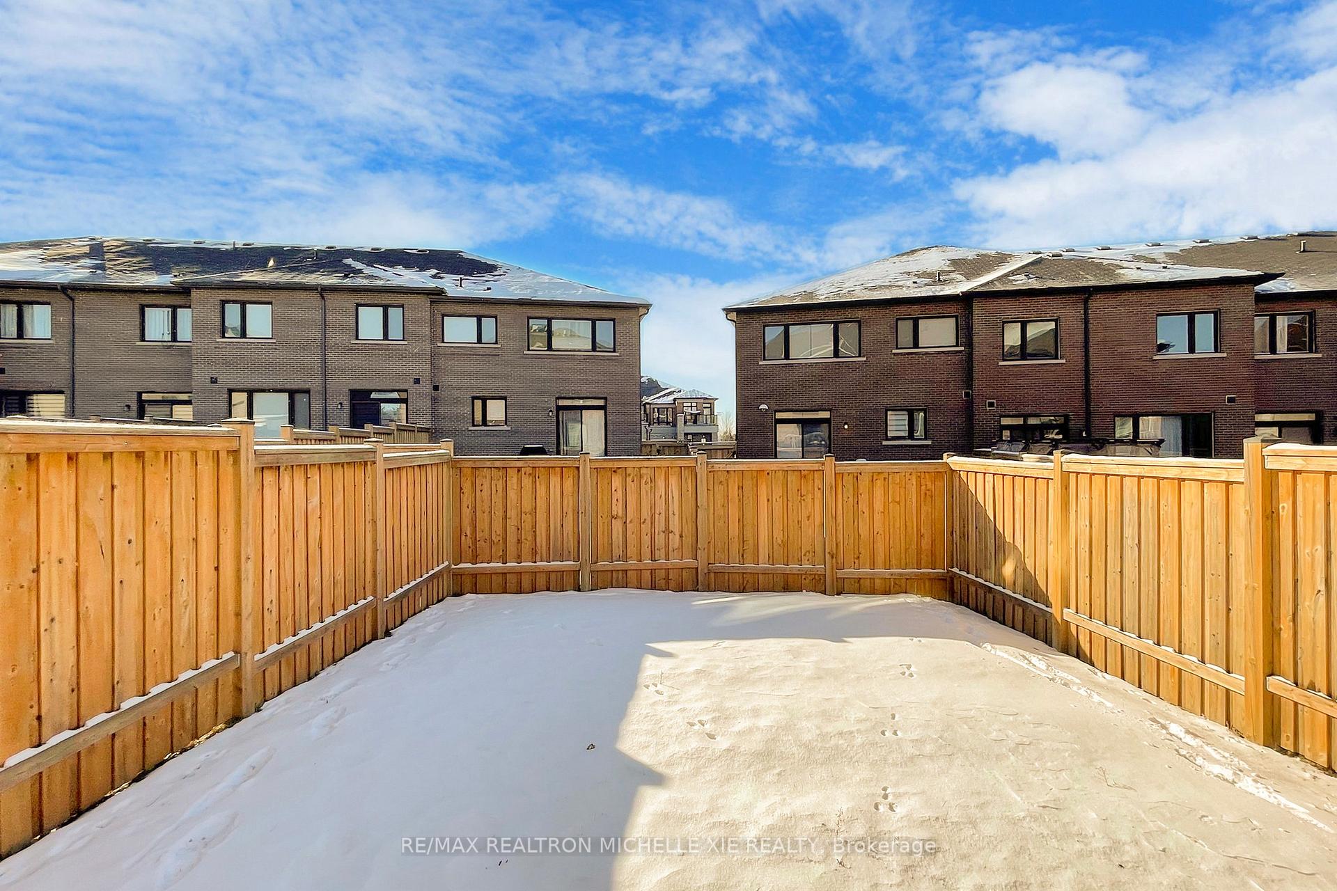 Photo 31 of 159 Badgerow Way, Aurora, Rural Aurora — HOMEH