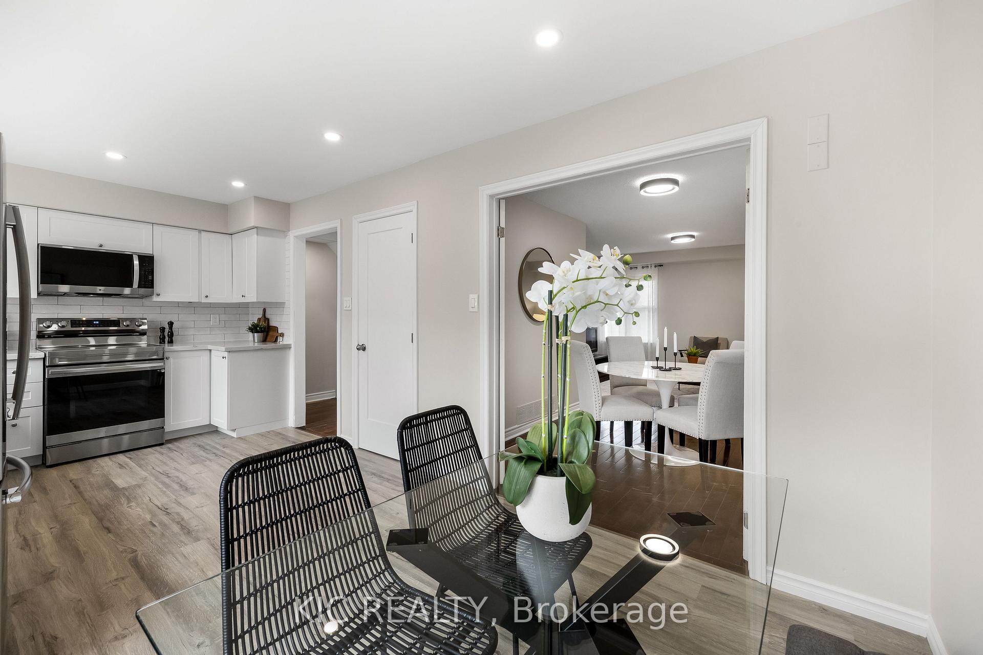 Photo 15 of 174 Ravenscroft Road, Ajax, Central West — HOMEH