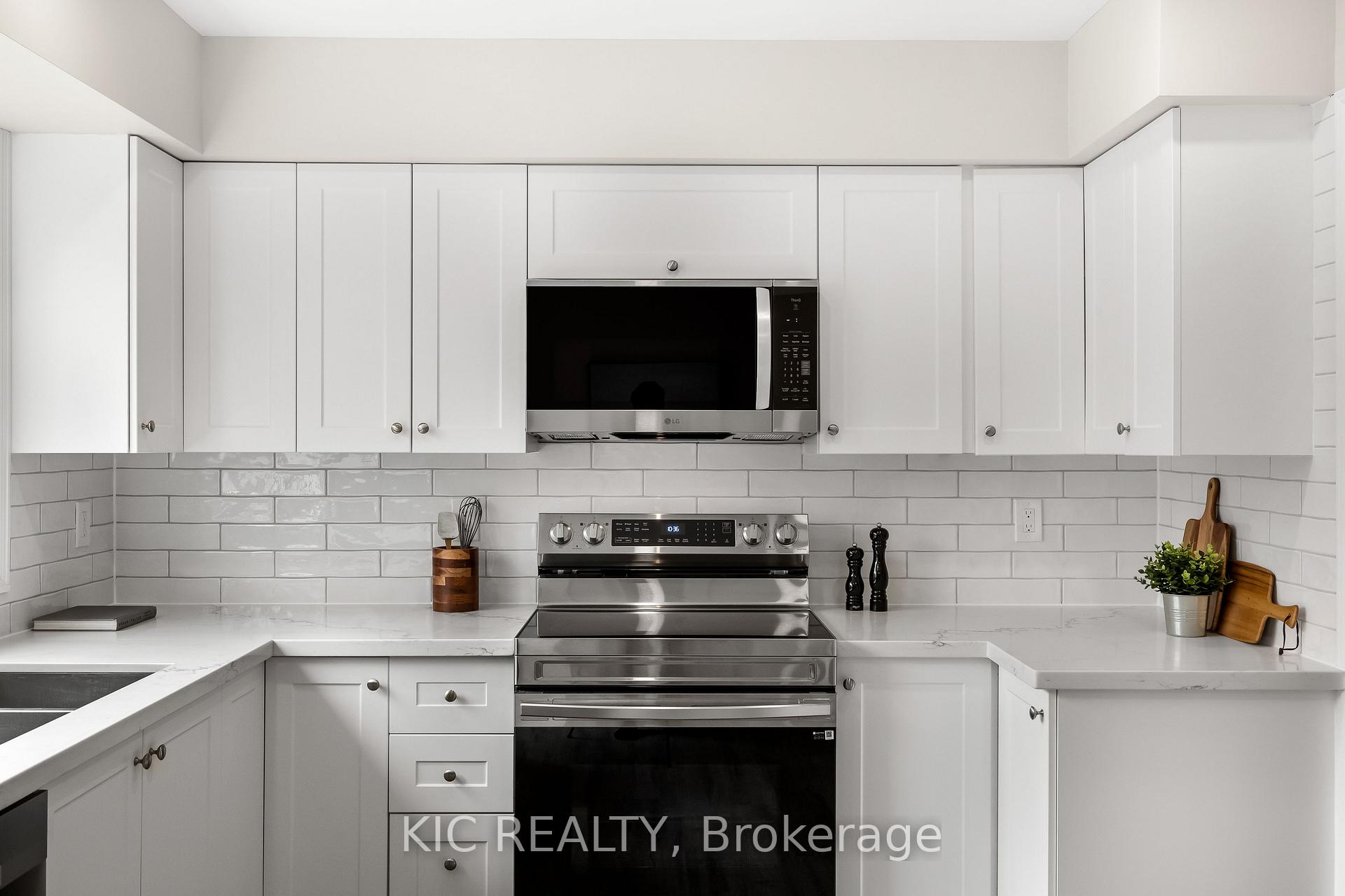 Photo 19 of 174 Ravenscroft Road, Ajax, Central West — HOMEH
