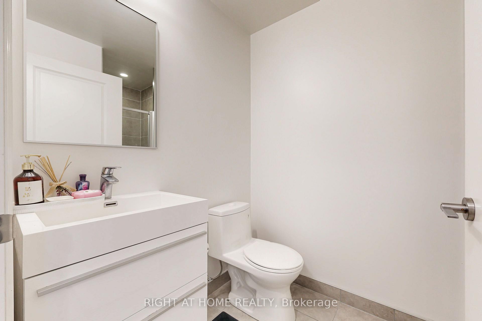 Photo 13 of Unit 906, 10 Rouge Valley Drive W, Markham, Unionville — HOMEH