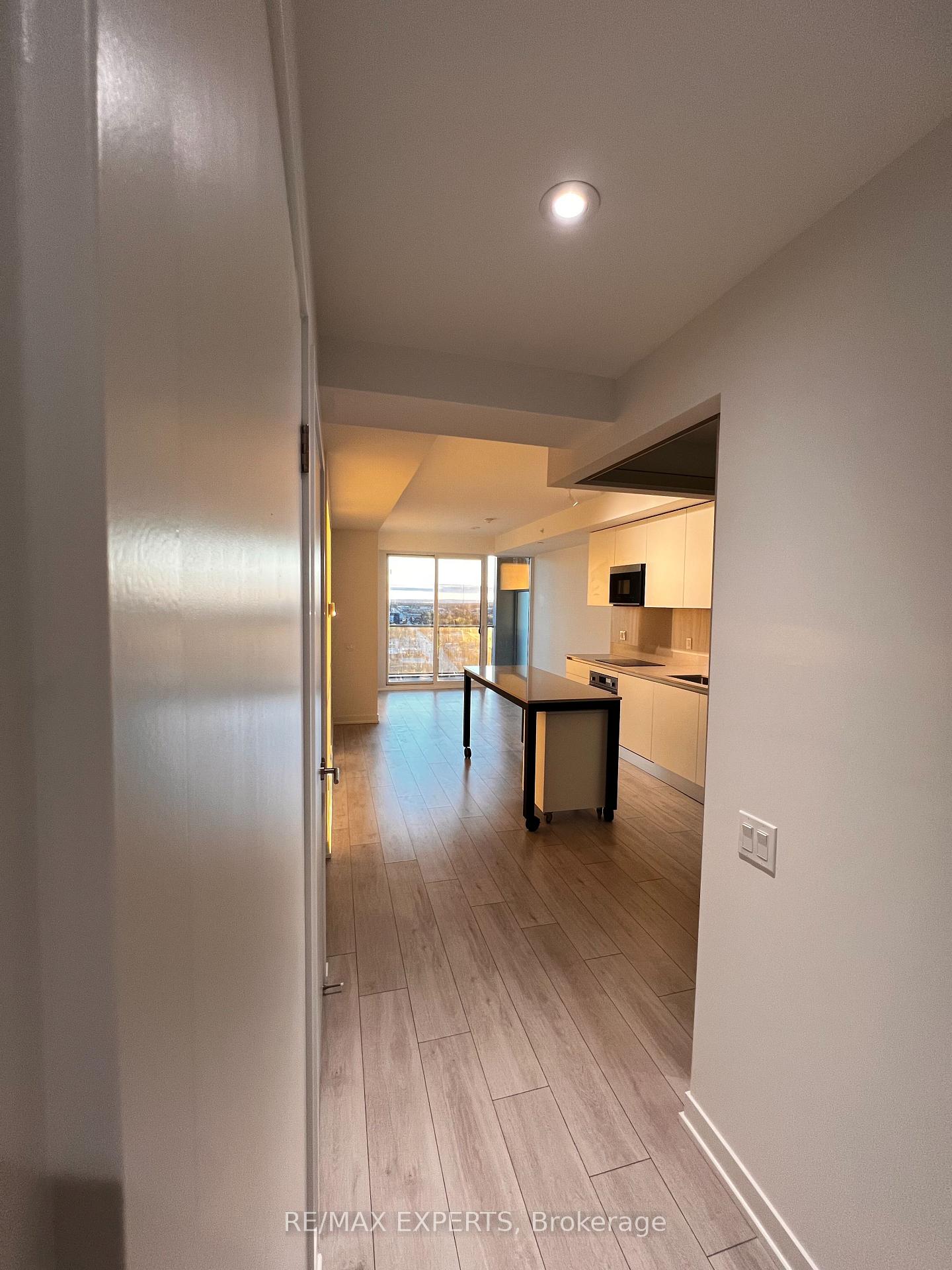 Photo 5 of Unit 1612, 39 Mary Street, Barrie, City Centre — HOMEH