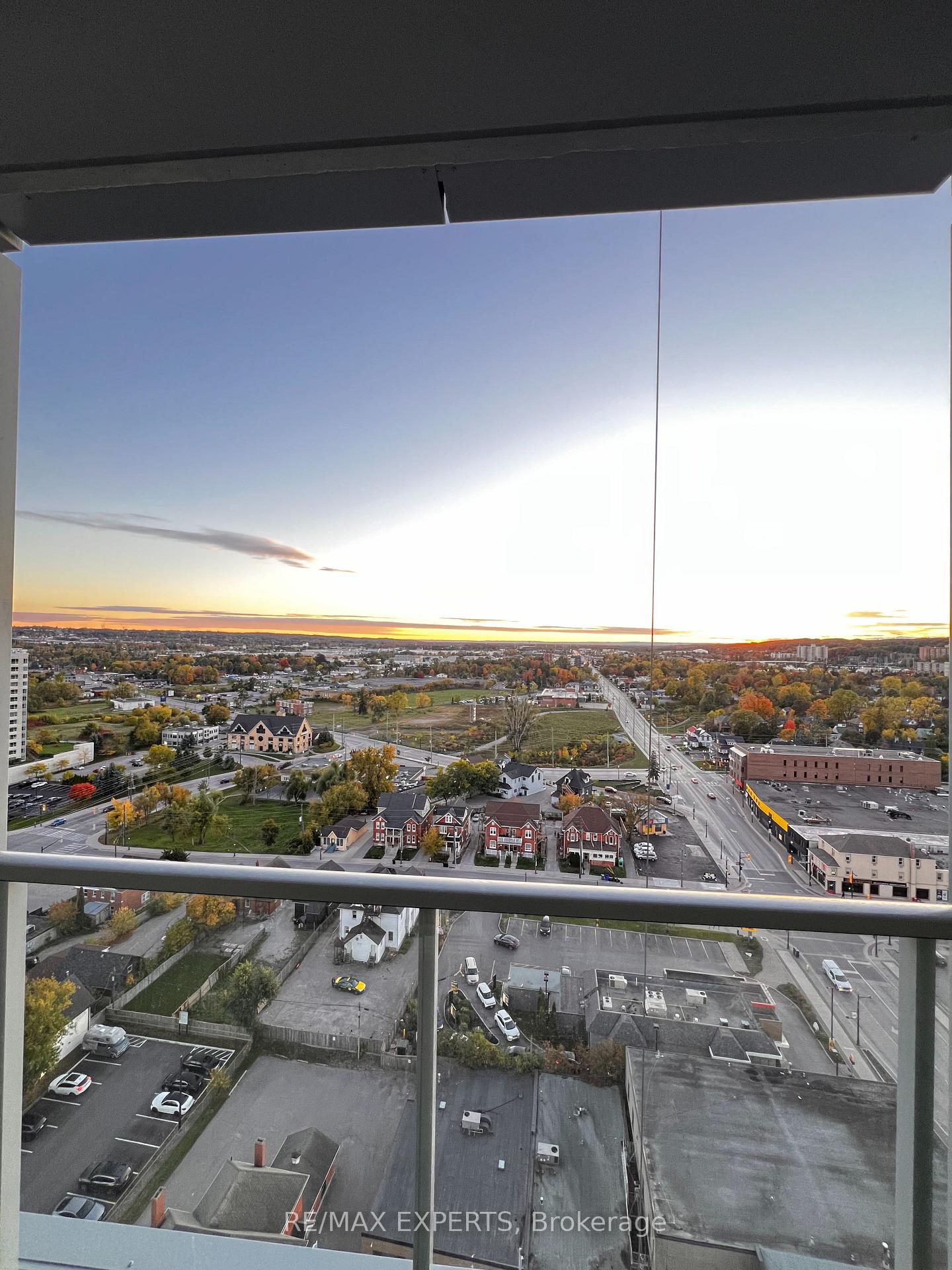 Photo 15 of Unit 1612, 39 Mary Street, Barrie, City Centre — HOMEH