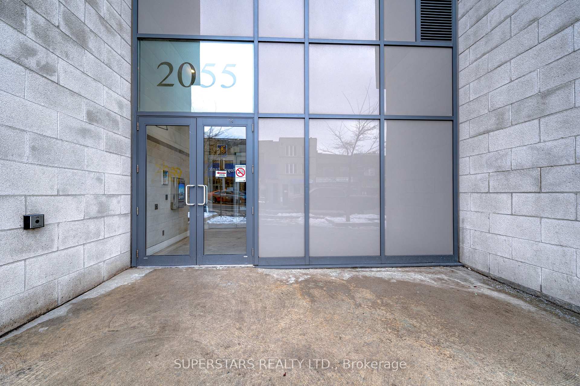 Photo 4 of Unit 316, 2055 Danforth Avenue, Toronto, Woodbine Corridor — HOMEH