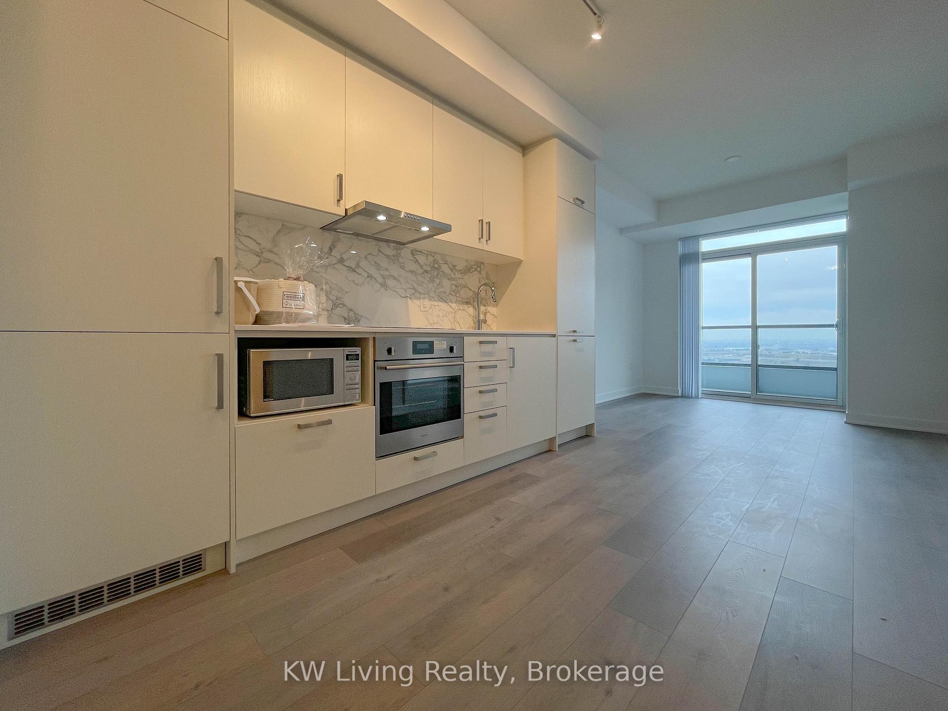 Photo 2 of Unit 1502, 60 Honeycrisp Crescent, Vaughan, Vaughan Corporate Centre — HOMEH