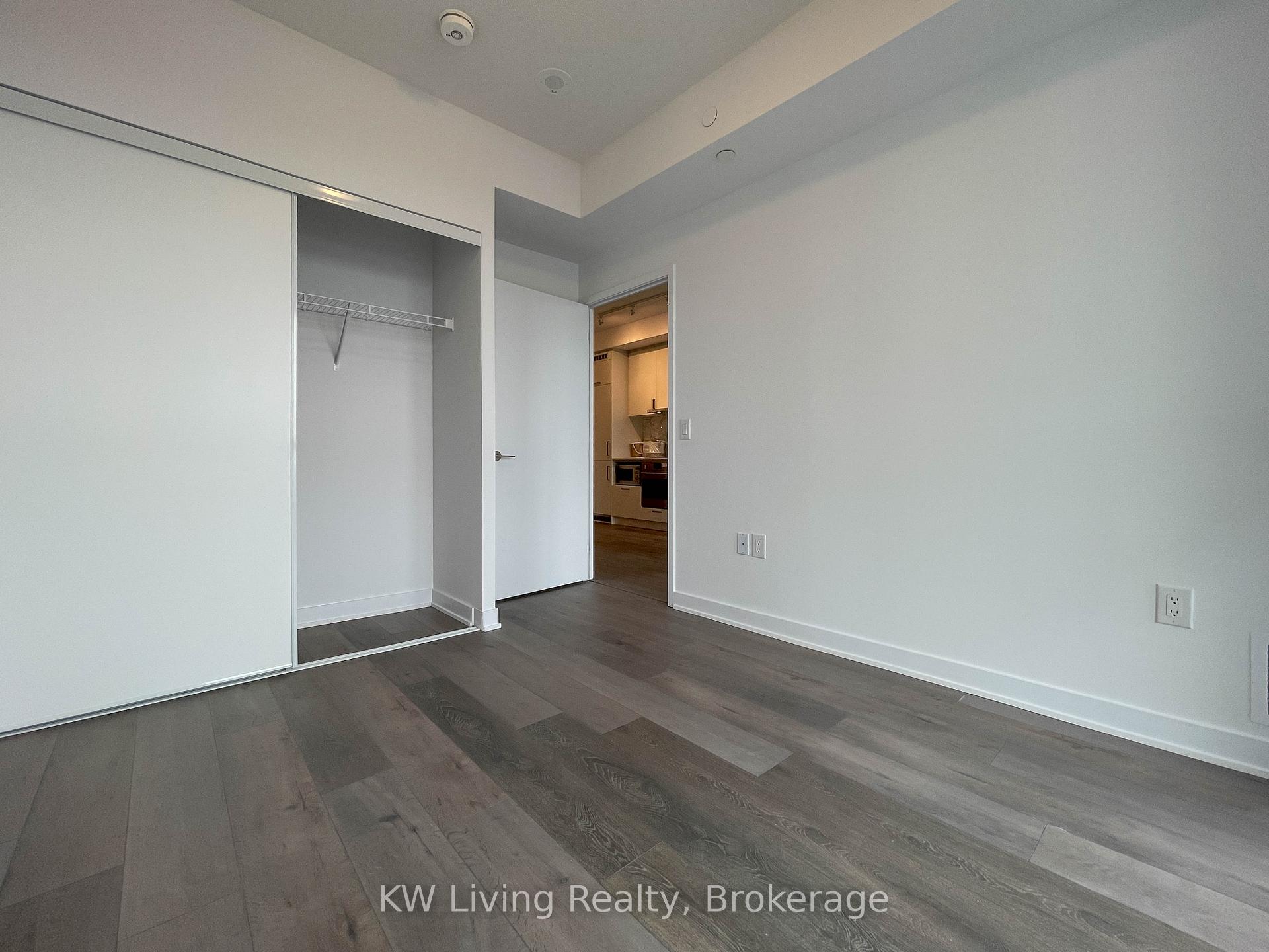 Photo 9 of Unit 1502, 60 Honeycrisp Crescent, Vaughan, Vaughan Corporate Centre — HOMEH