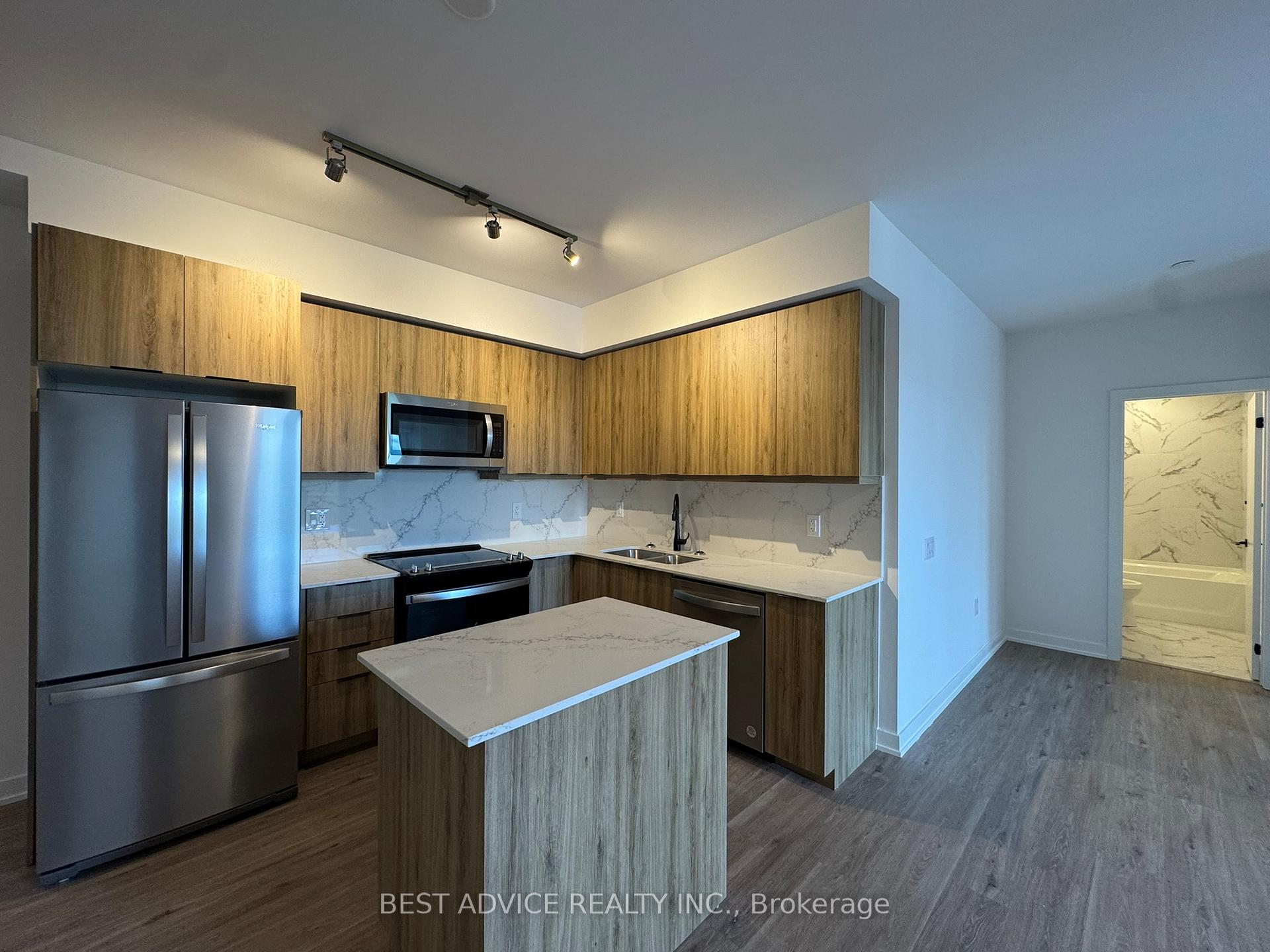 Photo 4 of Unit 1107, 56 lakeside Terrace, Barrie, Little Lake — HOMEH