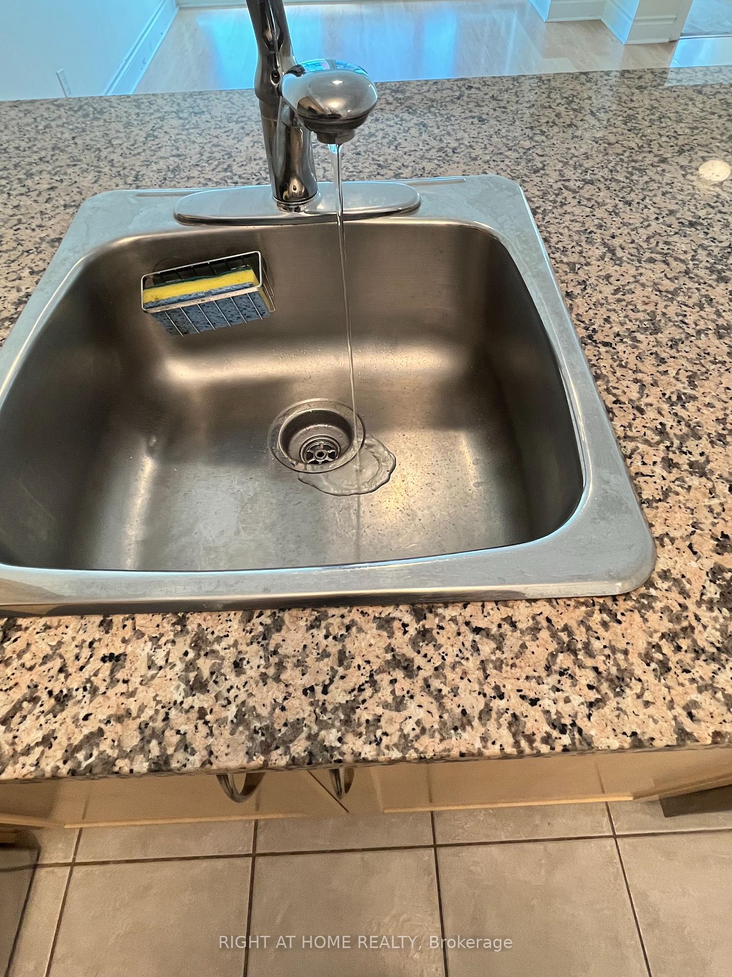 Photo 13 of Unit 1110, 55 South Town Centre Boulevard S, Markham, Unionville — HOMEH