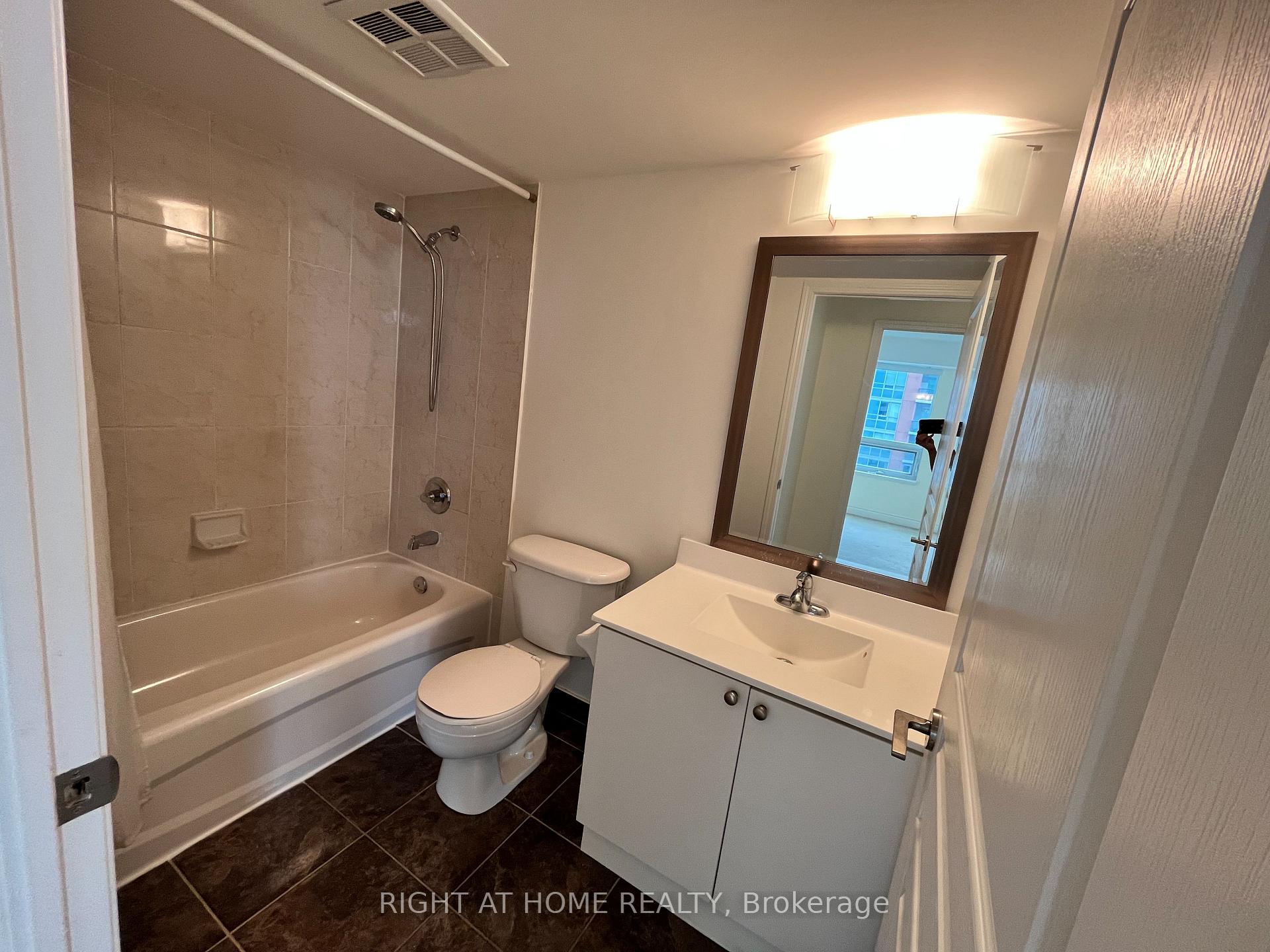 Photo 21 of Unit 1110, 55 South Town Centre Boulevard S, Markham, Unionville — HOMEH