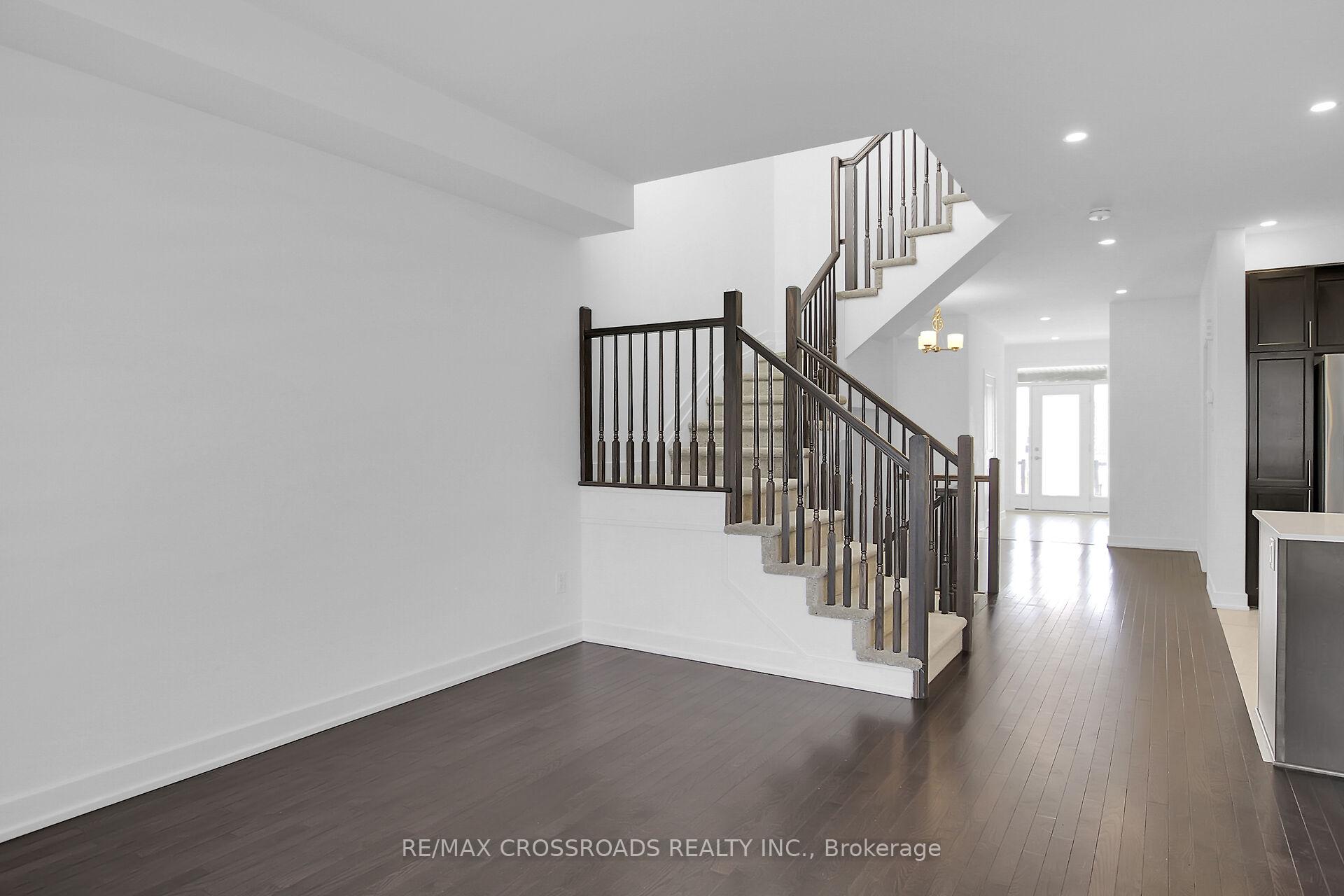 Photo 18 of 972 Brian Good Avenue, Ottawa, Riverside South/Gloucester Glen — HOMEH