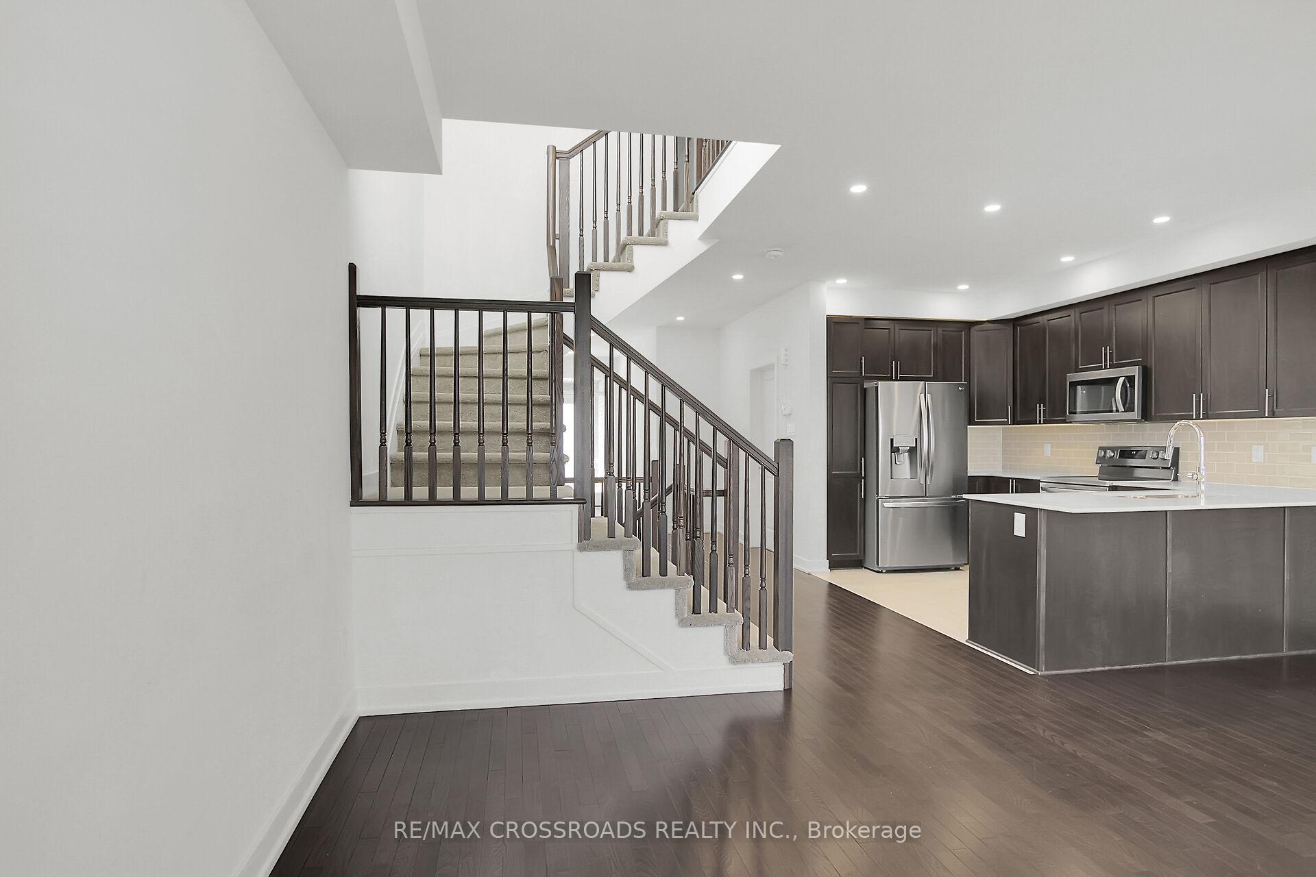 Photo 19 of 972 Brian Good Avenue, Ottawa, Riverside South/Gloucester Glen — HOMEH