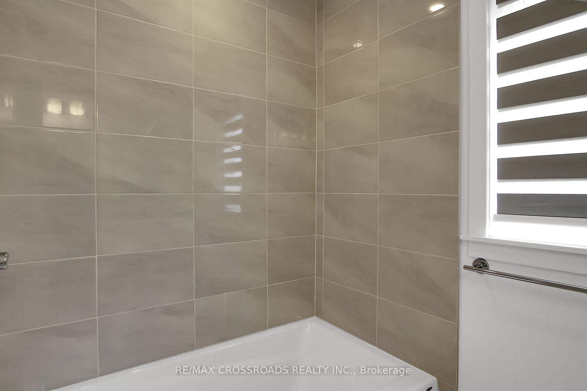 Photo 36 of 972 Brian Good Avenue, Ottawa, Riverside South/Gloucester Glen — HOMEH
