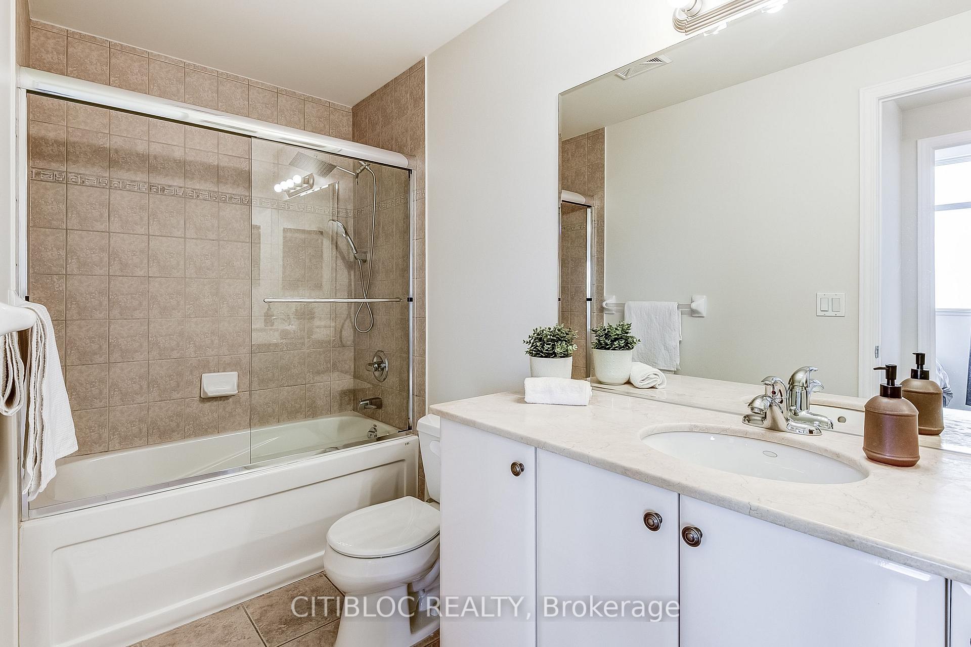 Photo 21 of Unit 1614, 9225 Jane Street, Vaughan, Maple — HOMEH