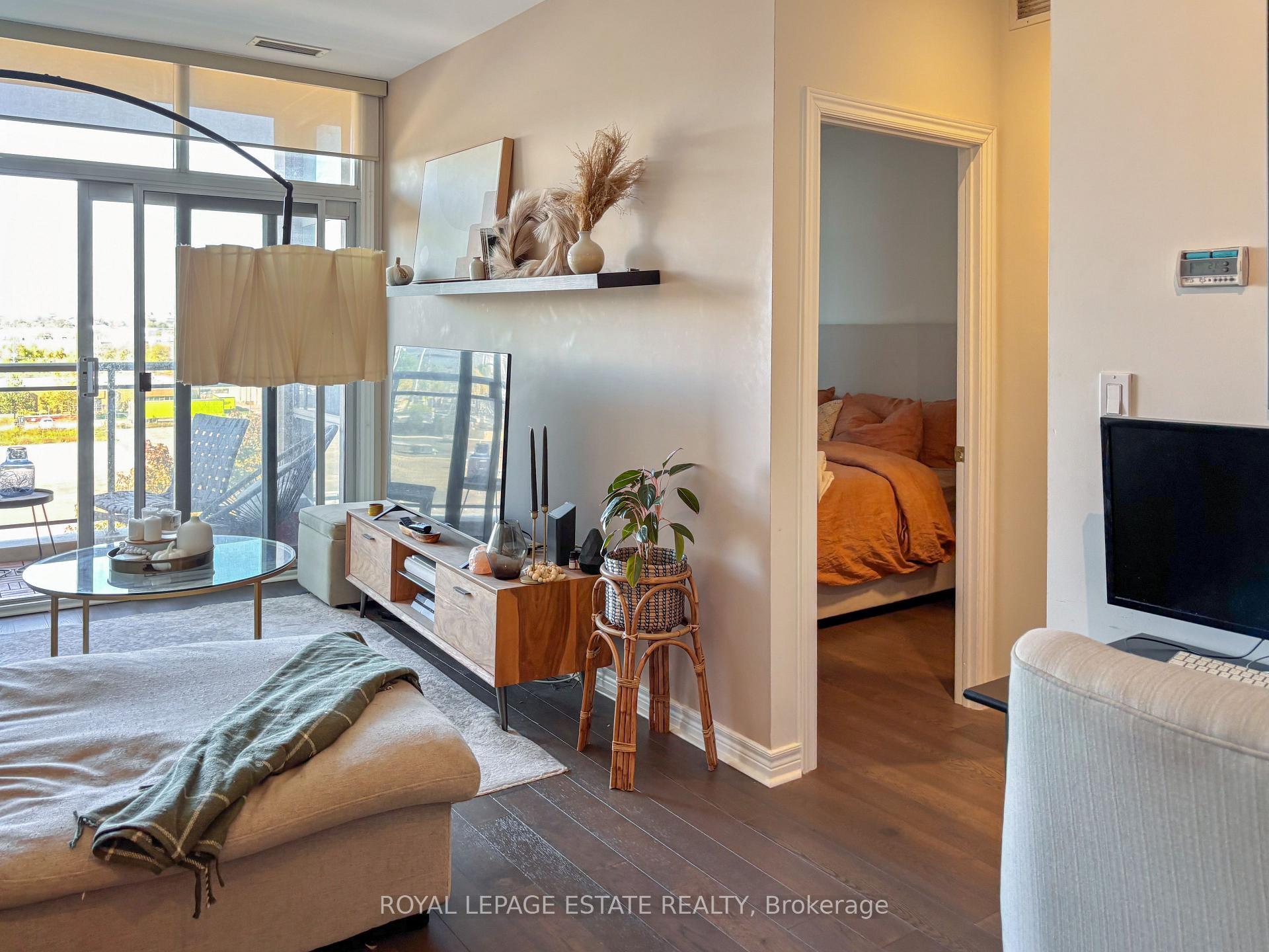 Photo 9 of Unit 508, 1 Leaside Park Drive, Toronto, Thorncliffe Park — HOMEH