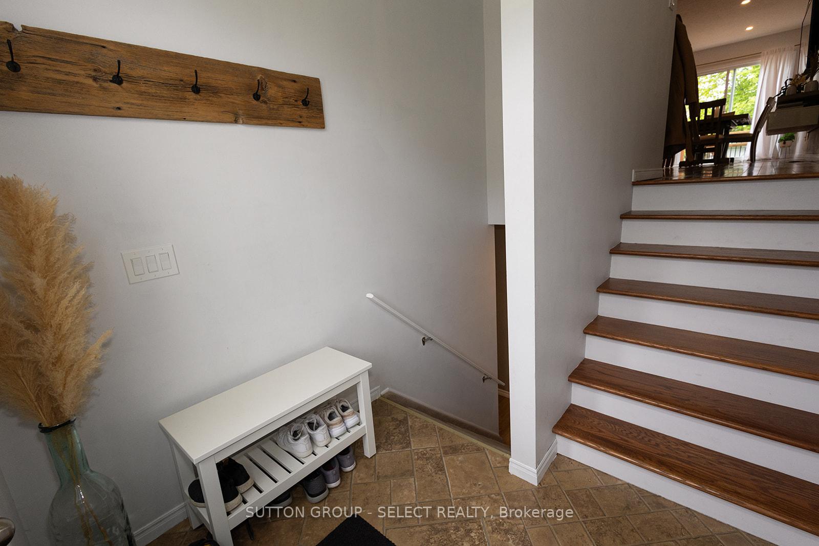 Photo 3 of 64 University Avenue, Chatham-Kent, Wallaceburg — HOMEH
