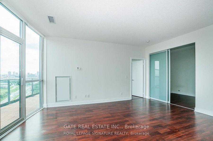 Photo 13 of Unit Ph5, 35 Brian Peck Crescent, Toronto, Leaside — HOMEH