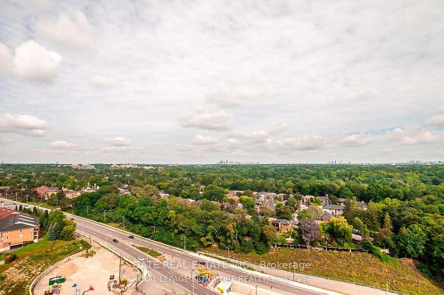 Photo 20 of Unit Ph5, 35 Brian Peck Crescent, Toronto, Leaside — HOMEH