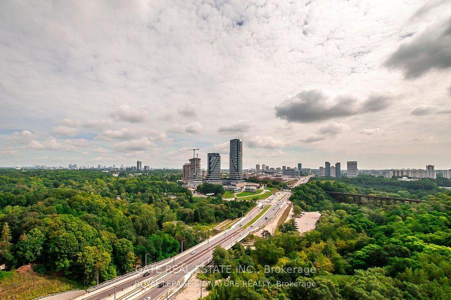 Photo 22 of Unit Ph5, 35 Brian Peck Crescent, Toronto, Leaside — HOMEH