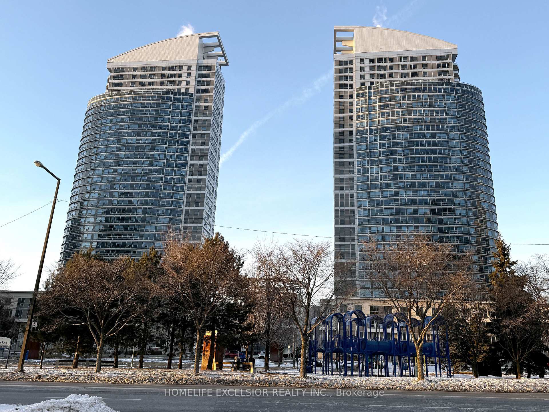 Front of Unit 1515, 36 Lee Centre Drive