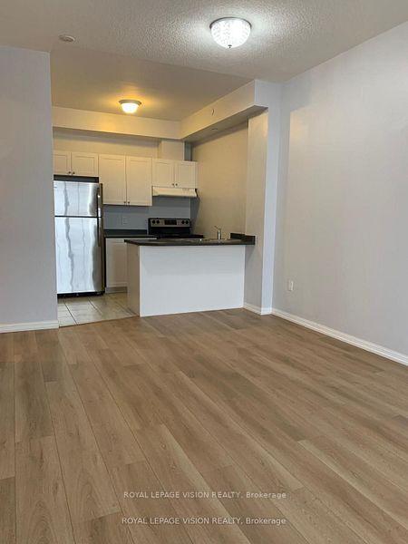 Photo 3 of Unit 419, 80 Aspen Springs Drive, Clarington, Bowmanville — HOMEH