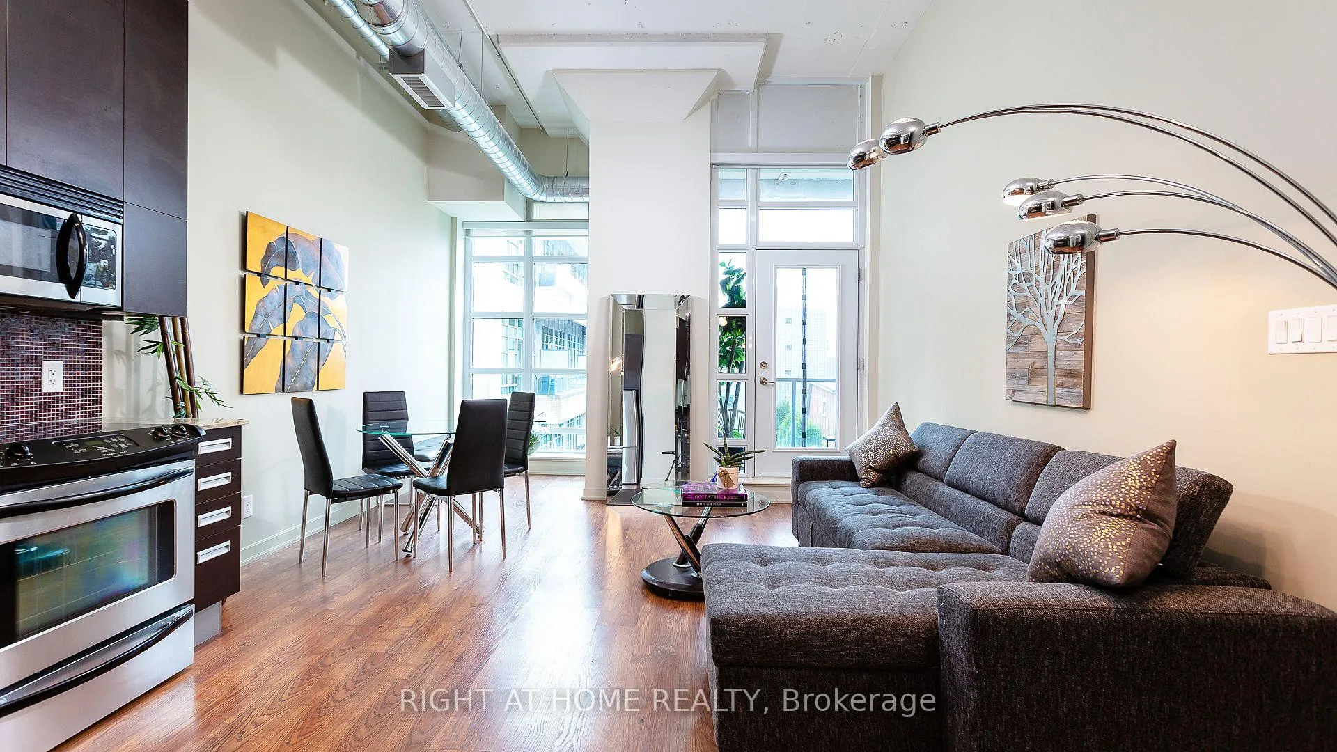 Front of Unit 314, 380 Macpherson Avenue